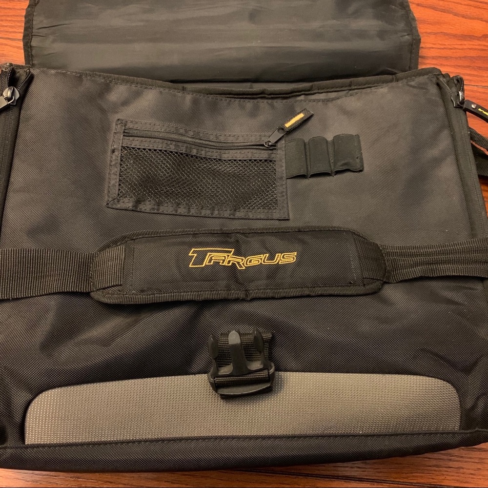Targus computer messenger bag - Picture 6 of 6